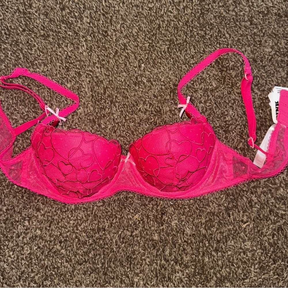 PINK Victoria's Secret Pink Heart Lace Bra